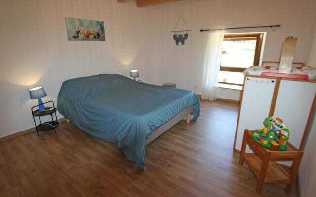 Gîte Champ-le-Duc, 5 pièces, 10 personnes - FR-1-589-335