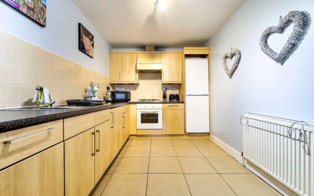 Modern 3 Bed/2bath City Centre Apartment