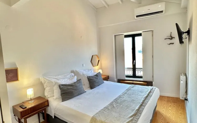 Youropo - Typical House 5