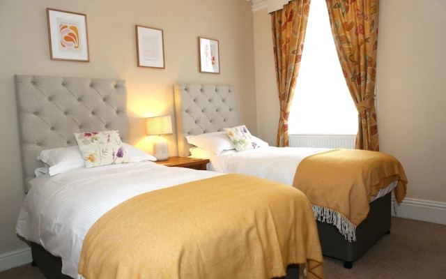 The Waves Coastal Bed and Breakfast