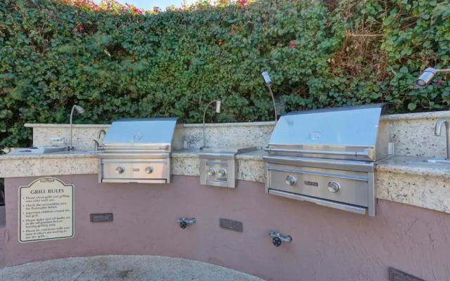 Scottsdale Condo Overlooking Golf Course