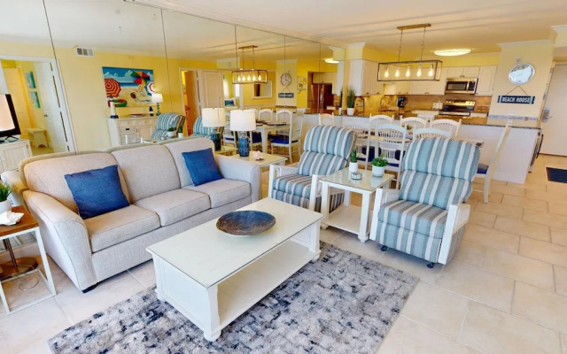 Beach House 601d 2 Bedroom Condo by RedAwning