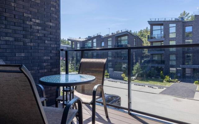 Magic Pines Apartment, By Cohost