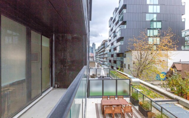 Amazing 1BR in Popular King West