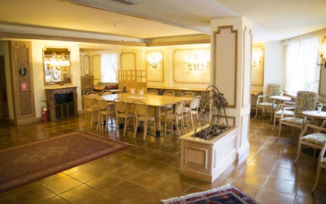 Hotel Aaritz