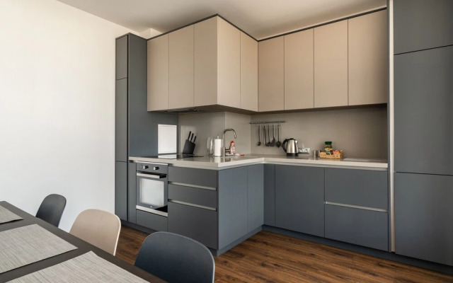 4BR Penthouse Terrace by Simply Comfort