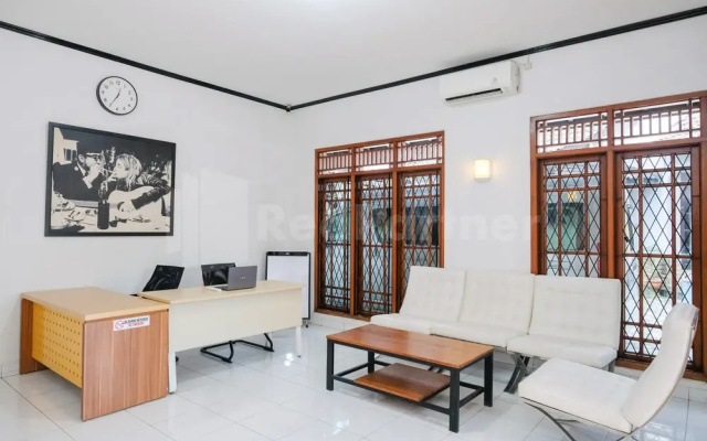 Griya Asri Guest House RedPartner