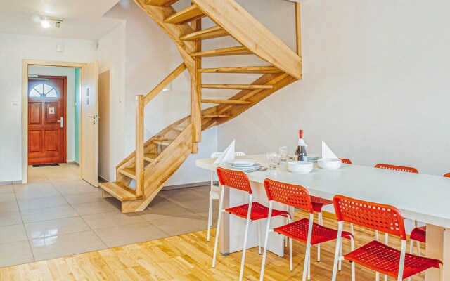 Beautiful Home in Mielno With 5 Bedrooms and Wifi