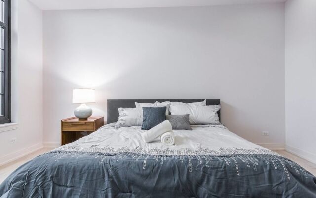 3 BDR Downtown Luxury Loft-spacious, Safe & Secure