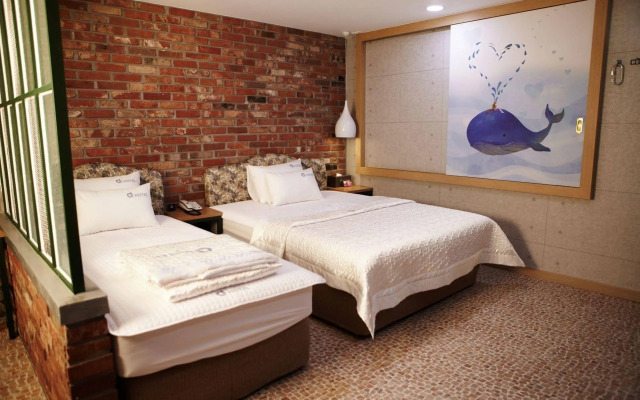 Q5 Hotel