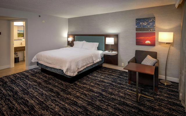 Hampton Inn Long Island / Commack