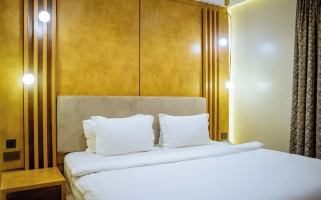 Check Inn Hotels Apo
