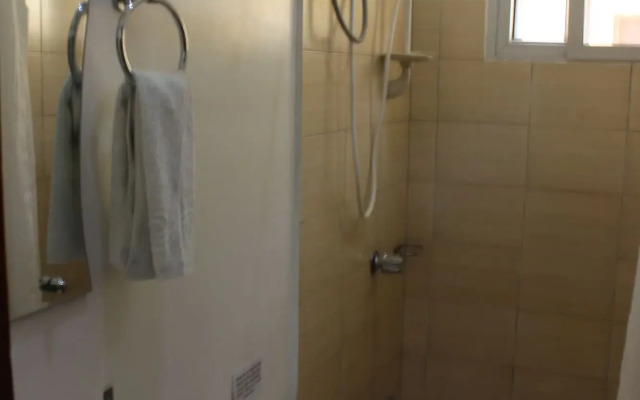 Blue Lagoon Inn & Suites