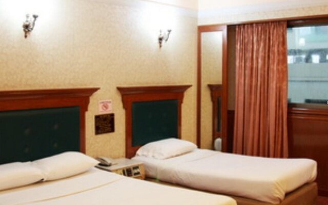 Pradipat Hotel