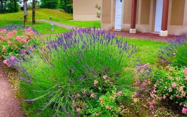 Appartement dans joli village de vacances 47150