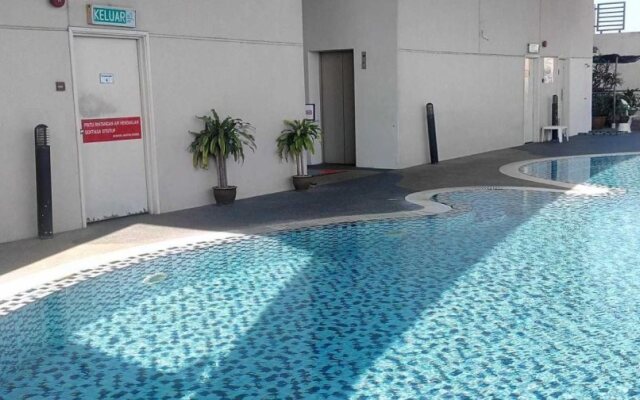 Mandarin Court Hotel