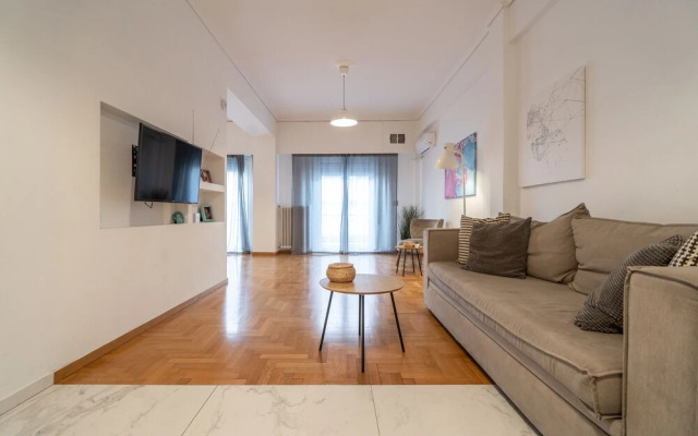 Zan Moreas Beautiful Apt in Koukaki