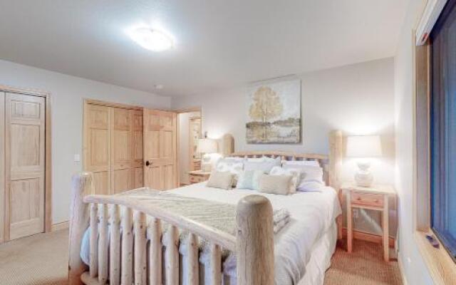 White Cloud House #523