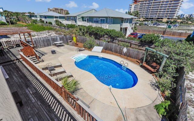 The Other Castle 5 Bedroom Home by RedAwning