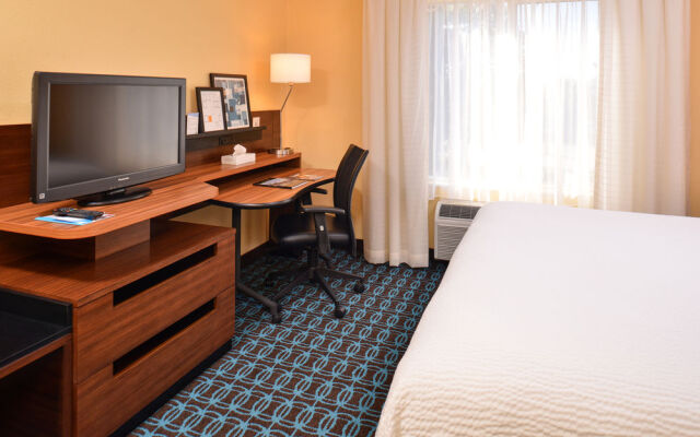Fairfield Inn & Suites Louisville North