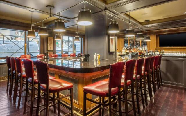 Omni Berkshire Place