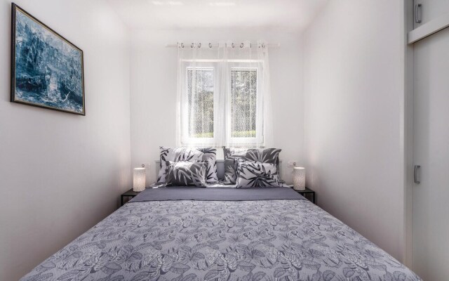 Awesome Home in Malinska With Wifi and 2 Bedrooms