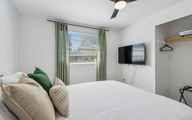 Elite Stay Partners- Largo
