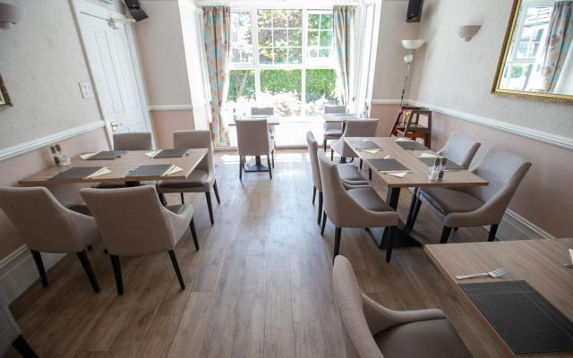 The Corner House Hotel Gatwick