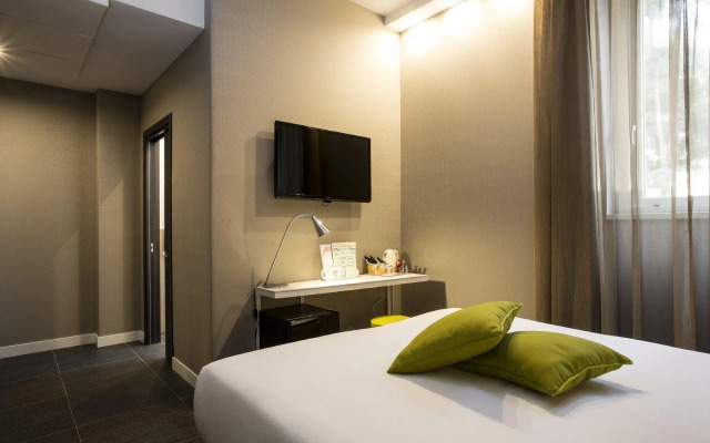 The Guardian Hotel