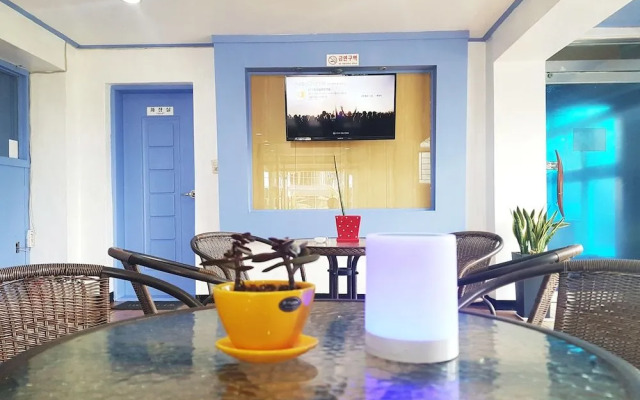 Memoria Pool Villa Family Pension