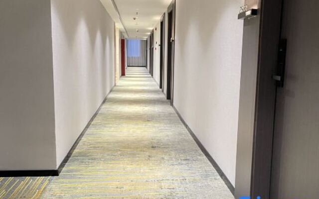 S·E-sports Intelligent Hotel