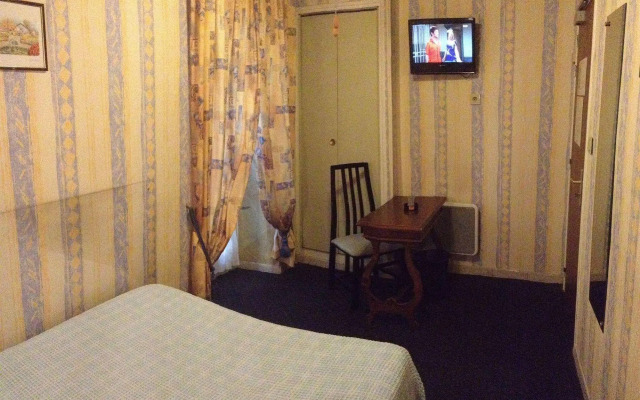 Acanthe du Temple Hôtel