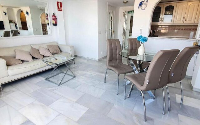 Fantastic 2 Bedroom Apartment for Rent in Skol Marbella 708