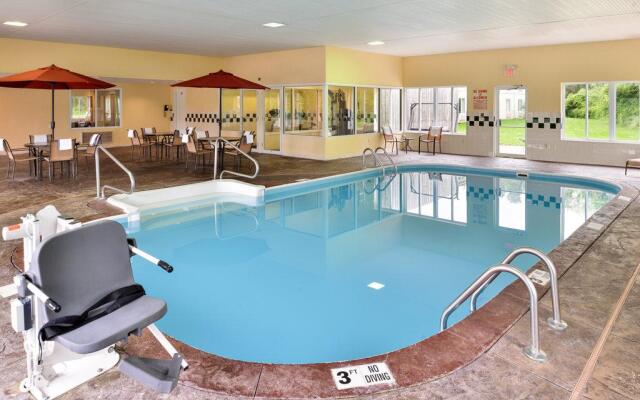 Red Roof Inn Sandusky - Milan