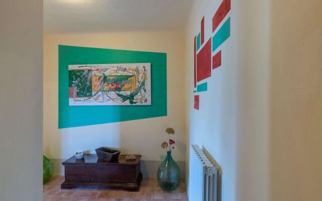 Gorgeous Apartment With Pool Near Sibillini Mountains