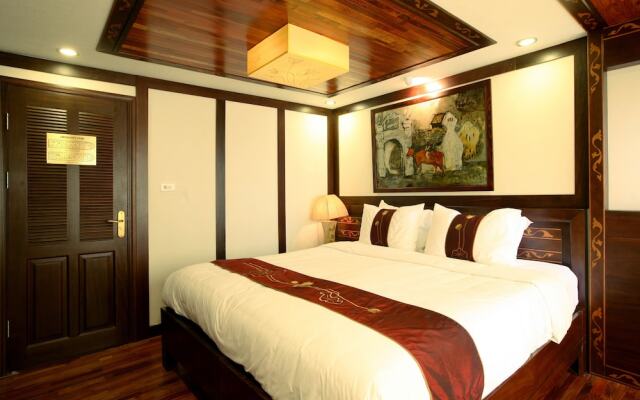 Indochina Sails Ha Long Bay