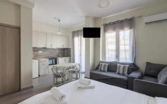Lovely Studio Apartment for 2 Ppl in Athens (Adults Only)