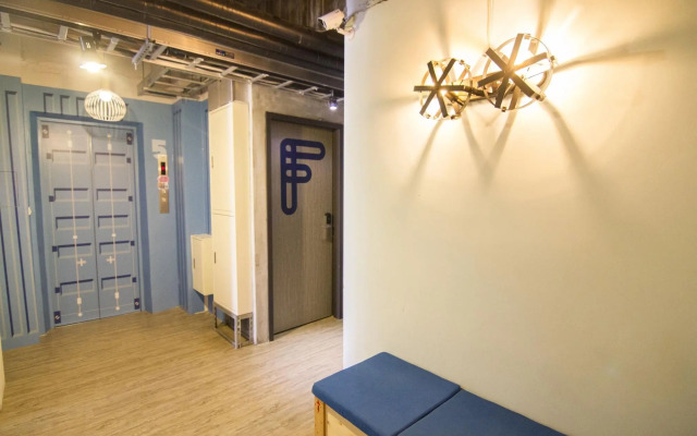 Uno Backpackers Inn