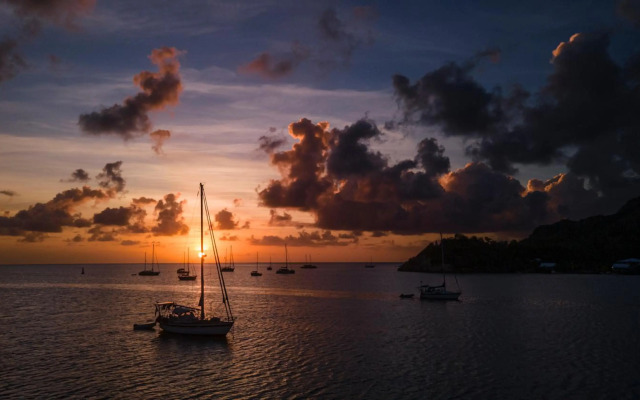 South West Bay Cabañas