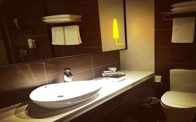 IU Hotel Zhangzhou Pedestrian Street Zhongshan Park Branch