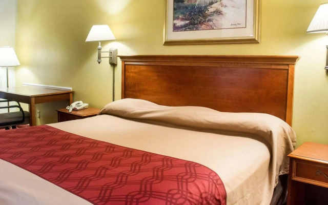 Studios & Suites 4 Less Chesapeake