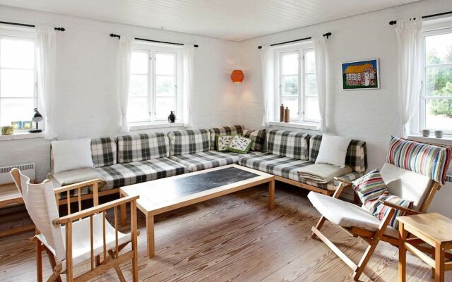 6 Person Holiday Home in Ulfborg