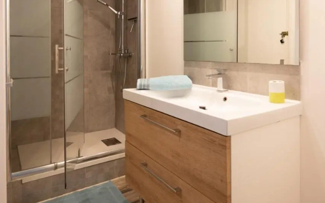 Idéal couple Jacuzzi et jolie cour intérieure