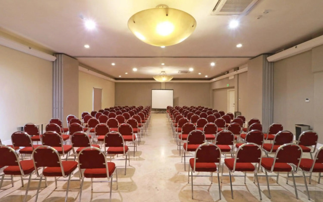 Holiday Inn Hotel & Suites Guadalajara-Centro Historico by IHG