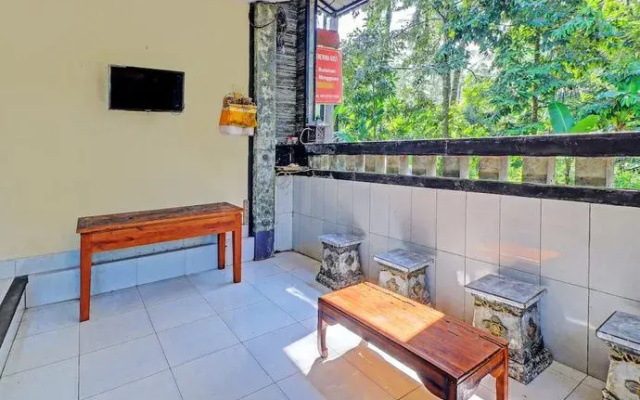OYO 92438 Nugraha Stay Near Sangeh Monkey Forest