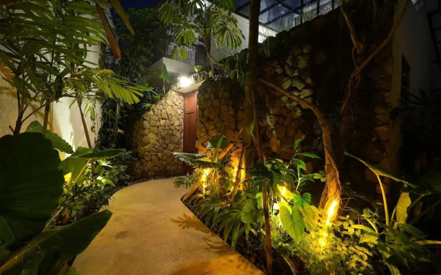 Jungle Flower