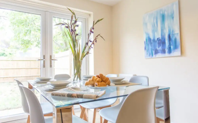 Razia Apartments
