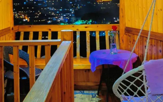 Xijiang Qianhu Miao Village Nuanyu · Shanju Homestay (Dongyin Viewing Platform)