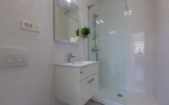 Adorable Apartment With Swimming Pool and Private Terrace