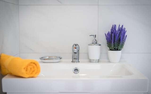Y1DA Chic studio in 'Playa de LasAmericas'